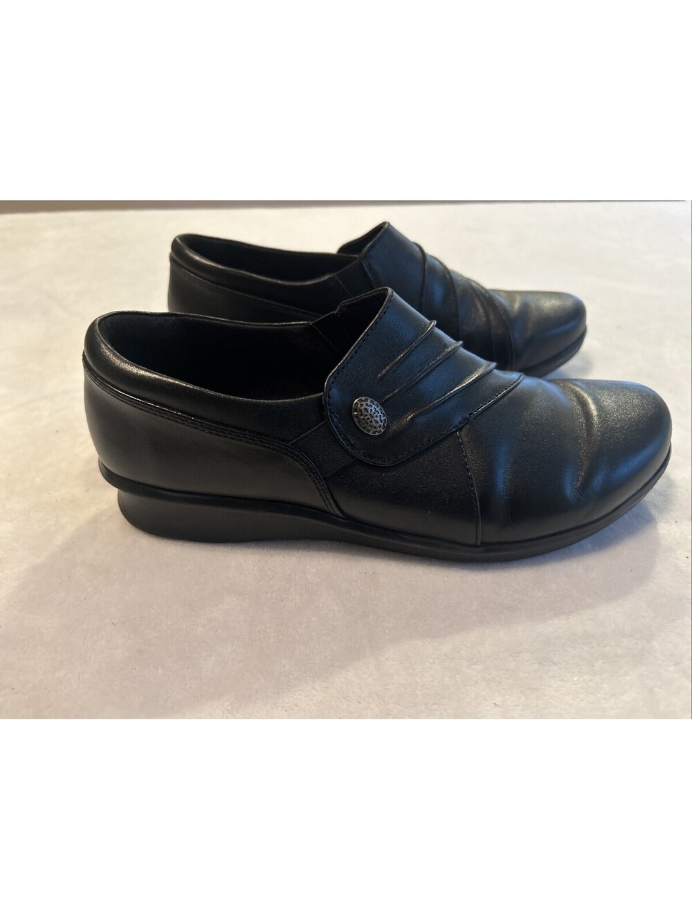 Clarks Shoes Women’s Size 9 W Wide Black Roxanne Slip On Loafers Leather
